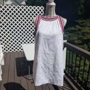 NWT Old Navy embroidered dress 🙌
